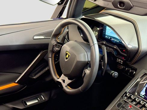 Used 2019 Lamborghini Aventador S AWD/4WD image 28
