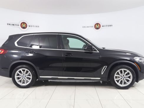 Used 2023 BMW X5 xDrive40i w/ Premium Package AWD/4WD image 2