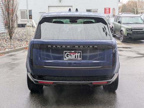 Used 2024 Land Rover Range Rover Autobiography image 4