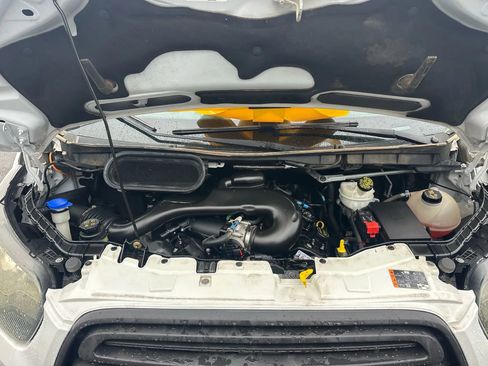 Used 2017 Ford Transit 350 XL image 10