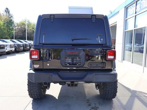Used 2021 Jeep Wrangler Unlimited Sport AWD/4WD image 9