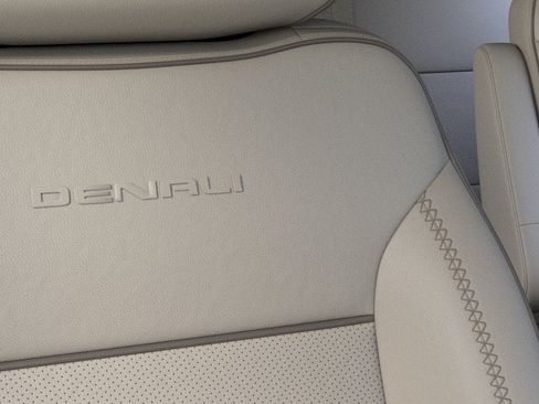 New 2026 GMC Yukon Denali w/ Sun & Power Step Package AWD/4WD image 45