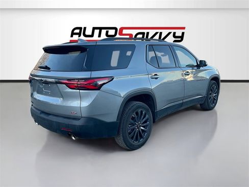 Used 2023 Chevrolet Traverse RS image 7