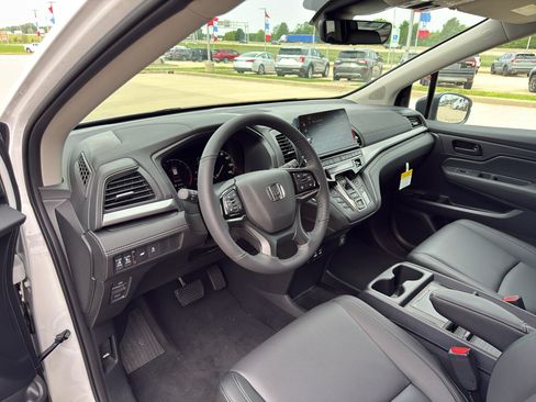 New 2026 Honda Odyssey EX-L image 10
