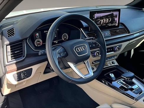 Certified 2023 Audi Q5 2.0T Premium Plus w/ Premium Plus Package AWD/4WD image 16