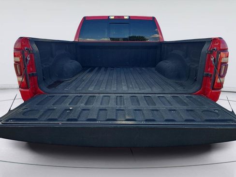 Used 2019 RAM 1500 Laramie AWD/4WD image 25