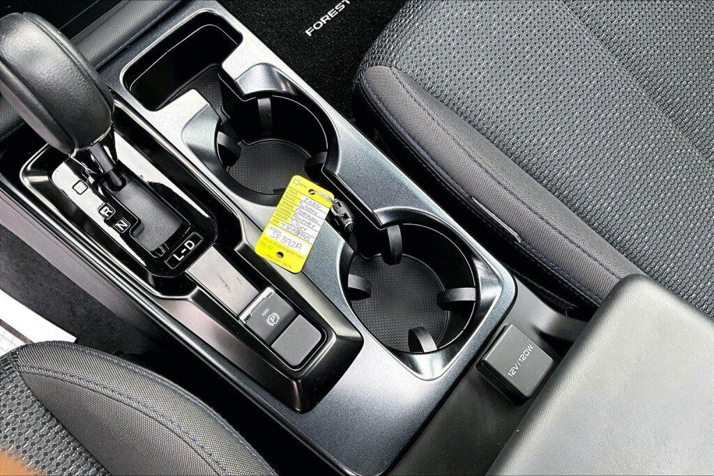 Used 2026 Subaru Forester Premium AWD/4WD image 18