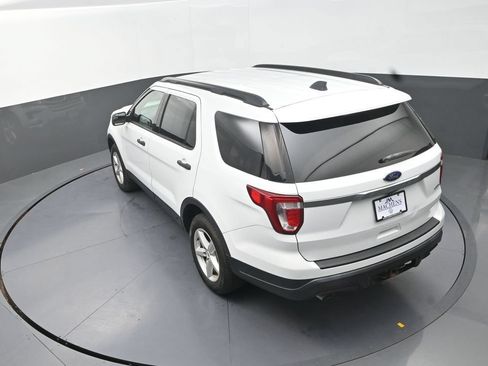 Used 2018 Ford Explorer 4WD w/ Class II Trailer Tow Package image 19