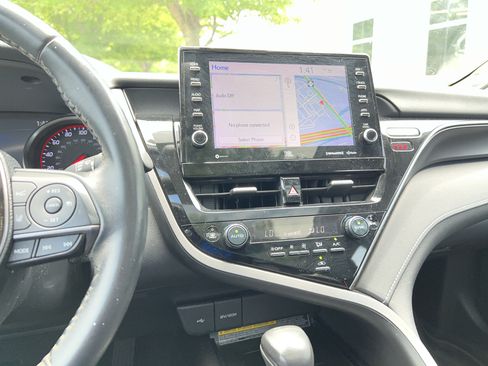 Used 2021 Toyota Camry XSE w/ Navigation Package FWD image 18