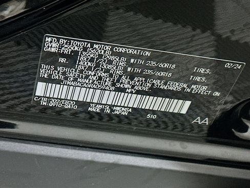 Used 2024 Toyota bZ4X XLE w/ Weather Package image 12