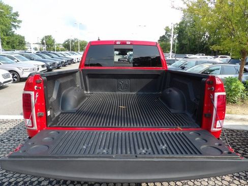 Used 2018 RAM 1500 Laramie AWD/4WD image 26