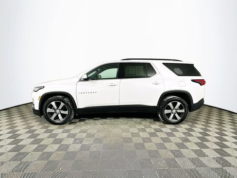Used 2023 Chevrolet Traverse LT w/ LT Premium Package image 6