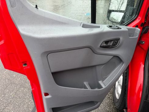 Used 2018 Ford Transit 350 XLT image 43