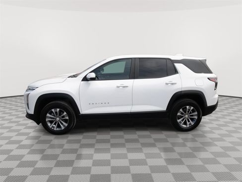 Used 2025 Chevrolet Equinox LT AWD/4WD image 8