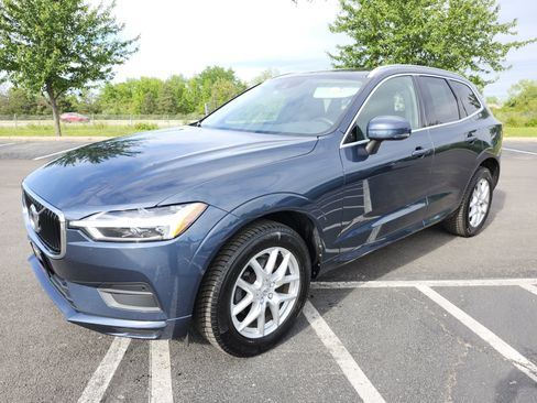 Used 2020 Volvo XC60 T5 Momentum w/ Protection Package AWD/4WD image 12