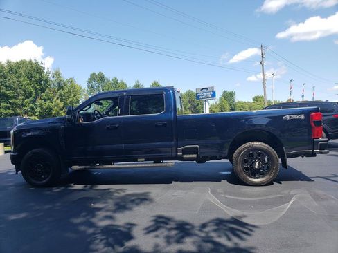 Used 2024 Ford F250 Lariat w/ Black Appearance Package AWD/4WD image 9