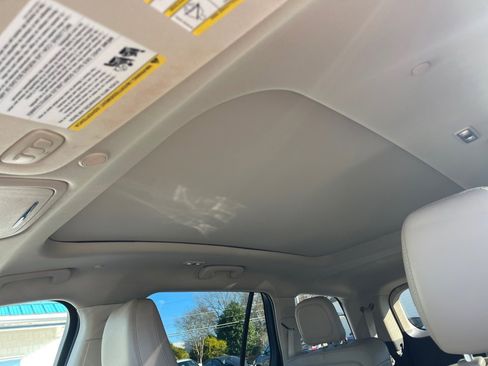 Used 2021 Lincoln Aviator Grand Touring w/ Equipment Group 301A image 21