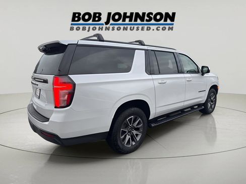 Used 2024 Chevrolet Suburban Z71 w/ Luxury Package image 7