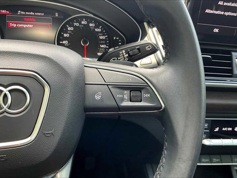 Used 2021 Audi Q5 2.0T Premium w/ Convenience Package image 23