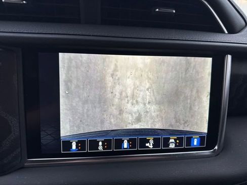 Used 2024 GMC Yukon XL Denali image 29