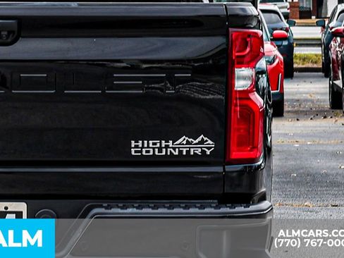 Used 2023 Chevrolet Silverado 2500 High Country w/ Z71 Off-Road Package image 15