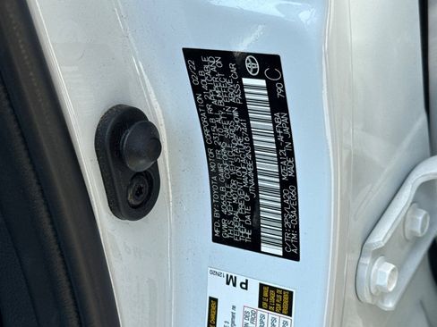 Certified 2022 Toyota Corolla XSE image 36