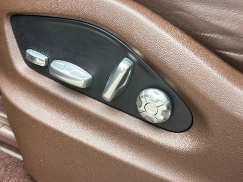 Certified 2021 Porsche Cayenne GTS AWD/4WD image 38