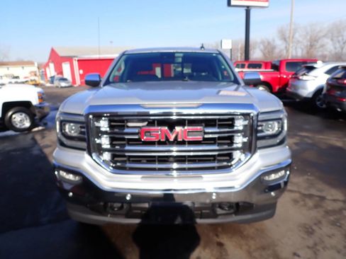Used 2017 GMC Sierra 1500 SLT image 2