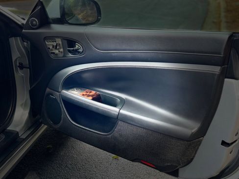 Used 2011 Jaguar XKR R image 31