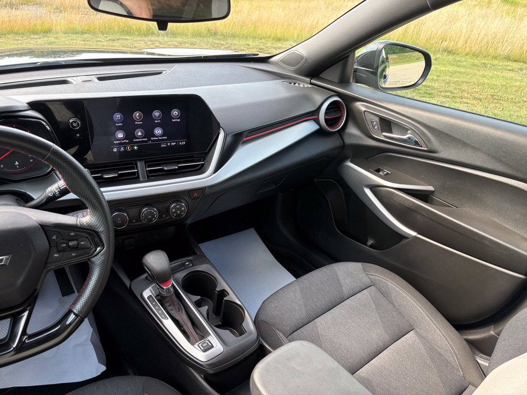 Used 2024 Chevrolet Trax RS w/ Driver Confidence Package FWD image 40