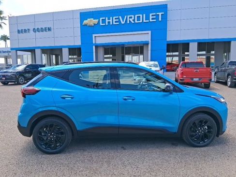 New 2027 Chevrolet Bolt RS w/ Technology Package FWD image 3