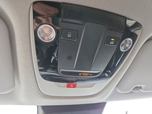 Used 2025 Kia Seltos S image 24