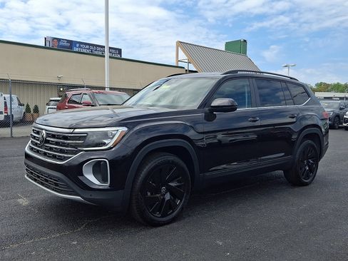 New 2026 Volkswagen Atlas SE AWD/4WD image 2