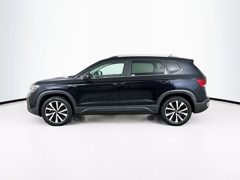 Used 2022 Volkswagen Taos SE image 4