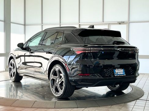 Certified 2024 Chevrolet Equinox EV RS image 6