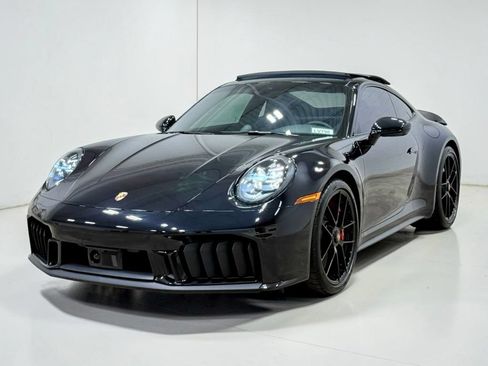 Used 2026 Porsche 911 Carrera GTS w/ Premium Package RWD image 11