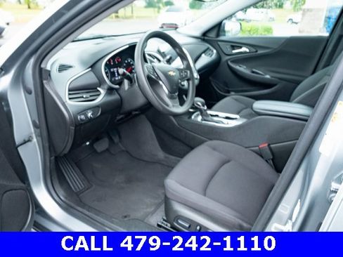 Used 2024 Chevrolet Malibu LT image 15