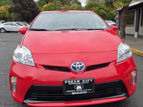 Used 2015 Toyota Prius Persona Series FWD image 10