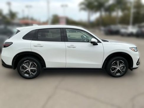 Certified 2024 Honda HR-V EX-L image 6