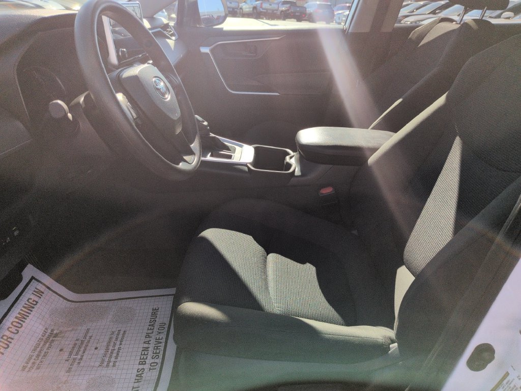 Certified 2024 Toyota RAV4 LE FWD image 9