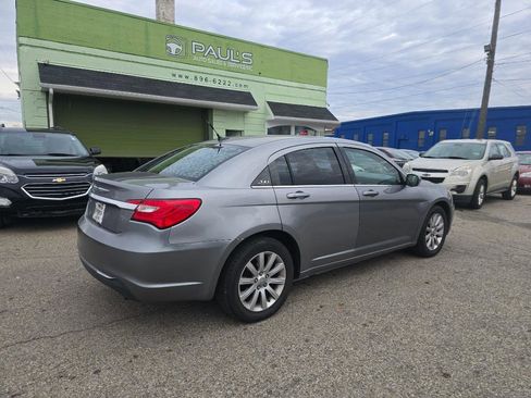 Used 2013 Chrysler 200 Touring image 26