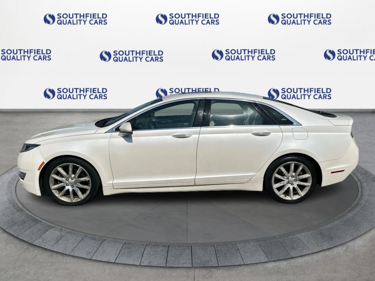 Used 2015 Lincoln MKZ AWD w/ Equipment Group 102A Reserve image 2