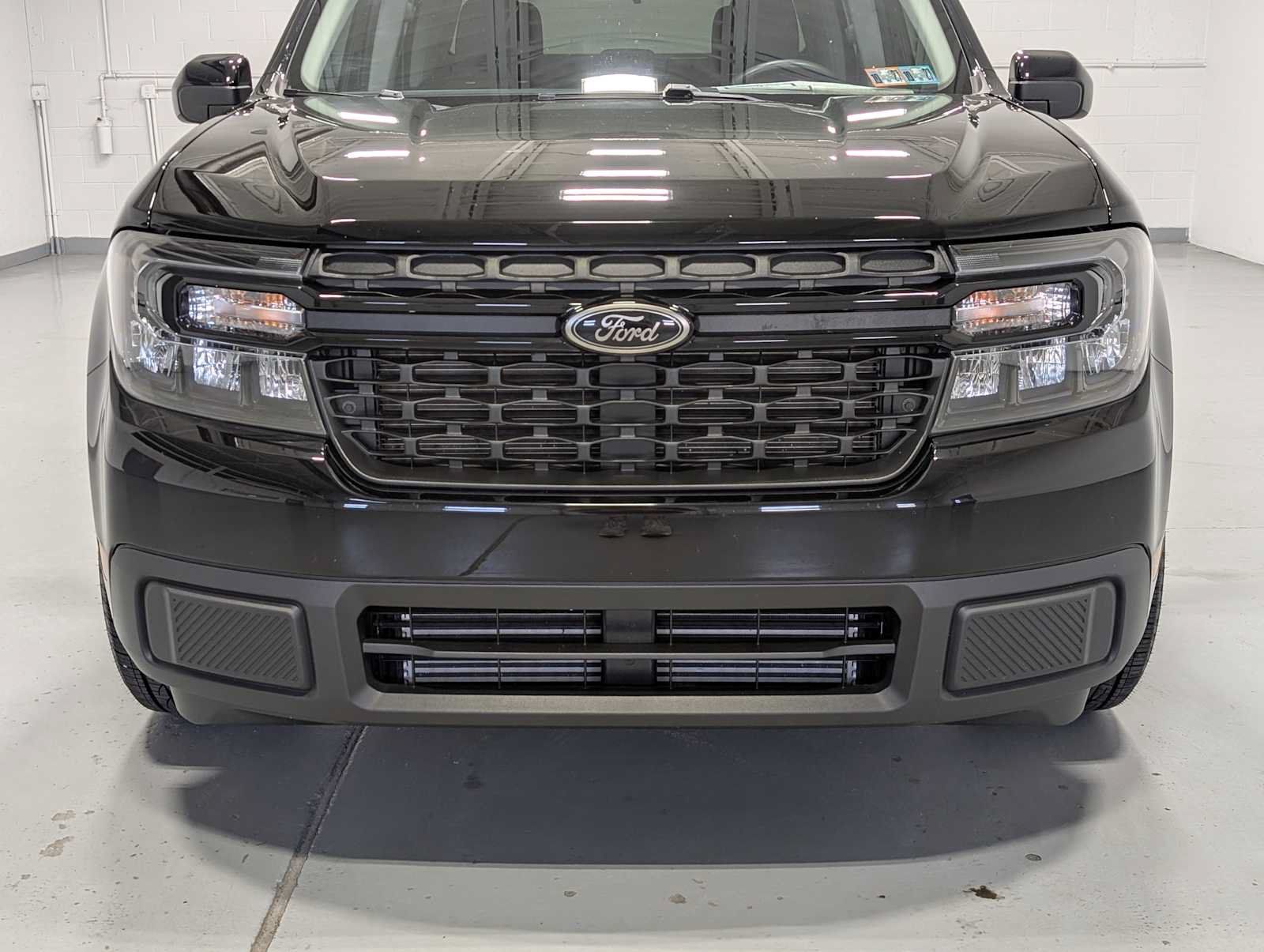 Used 2024 Ford Maverick XLT w/ XLT Luxury Package AWD/4WD image 2