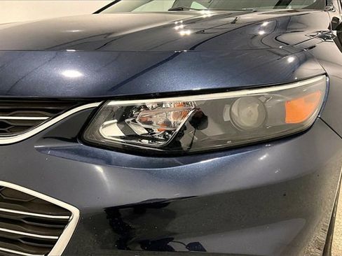 Used 2018 Chevrolet Malibu LS image 33