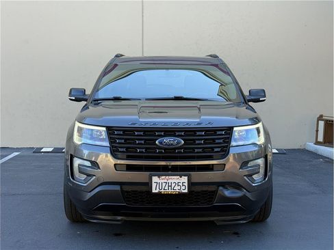 Used 2016 Ford Explorer Sport w/ Equipment Group 401A AWD/4WD image 2