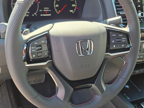 New 2026 Honda Ridgeline Black Edition image 13