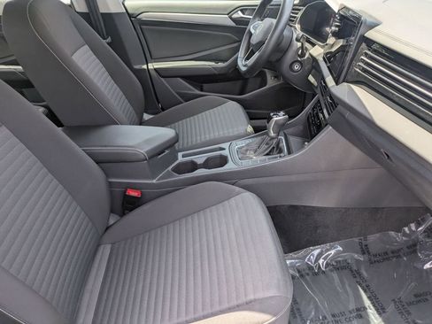 Used 2025 Volkswagen Jetta S FWD image 30