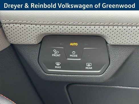 New 2026 Volkswagen Atlas Peak Edition image 16