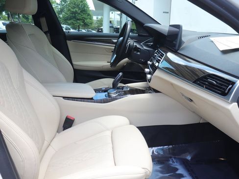 Used 2021 BMW 530i w/ Premium Package RWD image 15