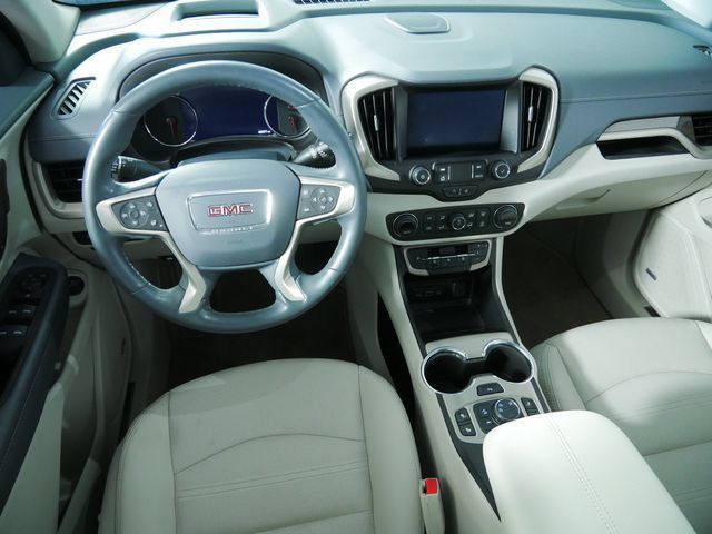 Used 2023 GMC Terrain Denali AWD/4WD image 4